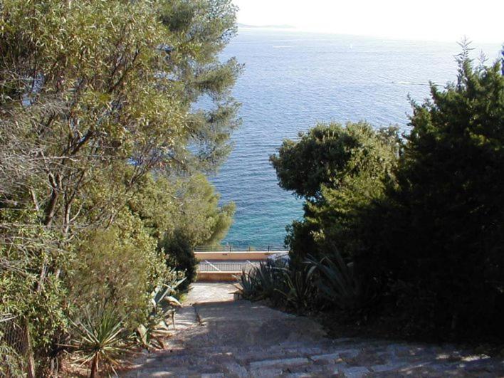 Joli 2 pièces 4 personnes VUE MER Cavalaire-sur-Mer Extérieur photo